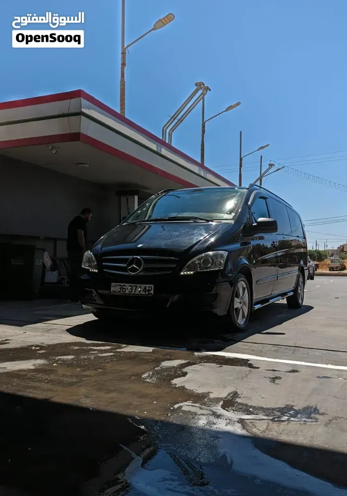 Mercedes-Benz V-Class 2012 photo 2