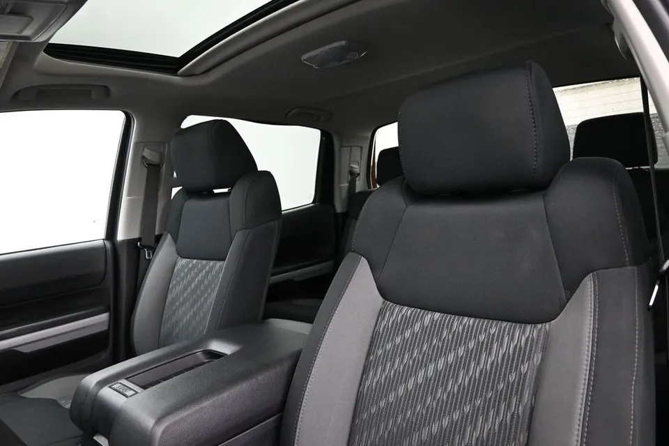 Toyota Tundra 2021 photo 3