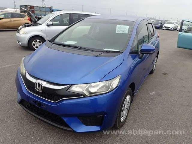 Honda Fit 2016 photo 2