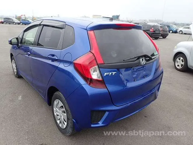 Honda Fit 2016 photo 3