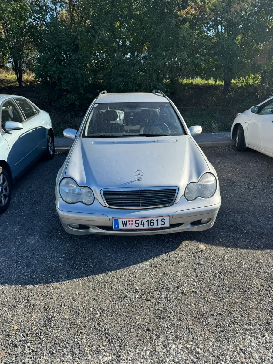 Mercedes-Benz C-Class 2003 photo 3