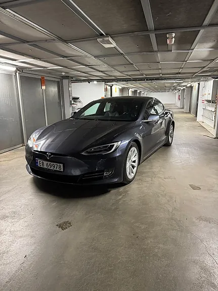 Tesla Model S 2020 photo 4