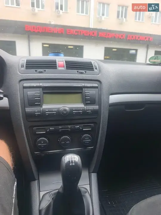 Skoda Octavia 2006 photo 3