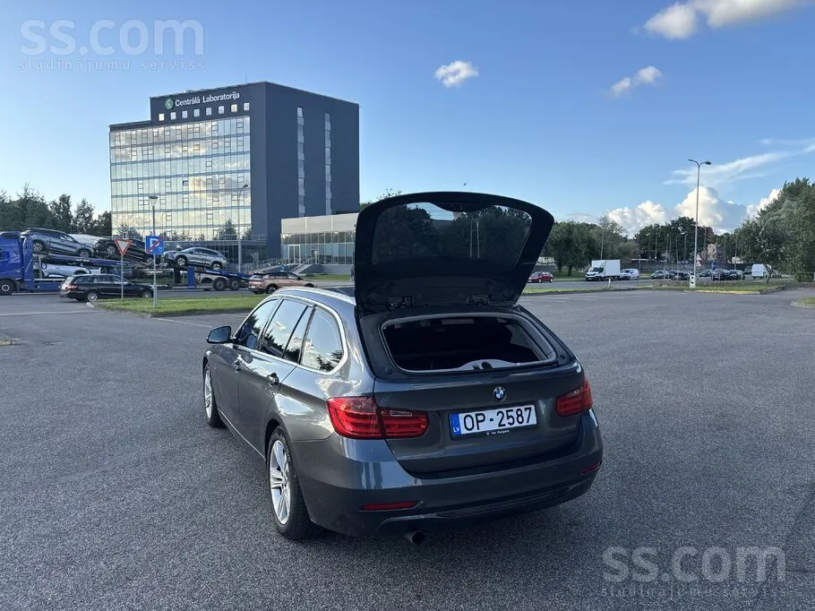 BMW 320D Touring 2013 photo 3
