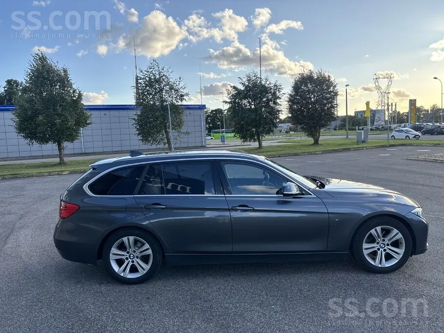 BMW 320D Touring 2013 photo 5