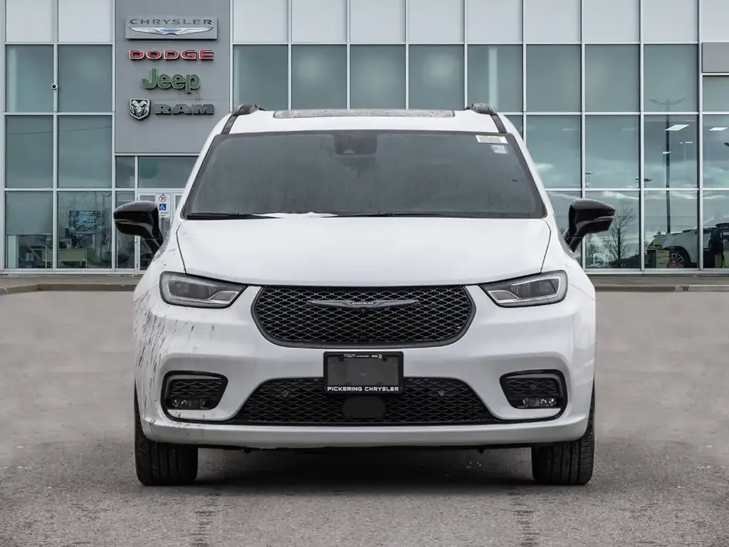 Chrysler Pacifica 2026 photo 2