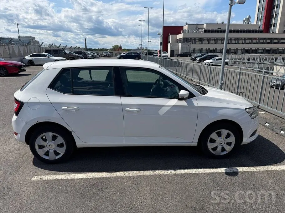 Skoda Fabia 2018 photo 2