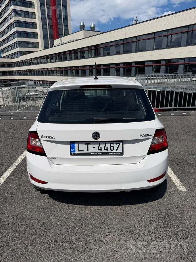 Skoda Fabia 2018 photo 3