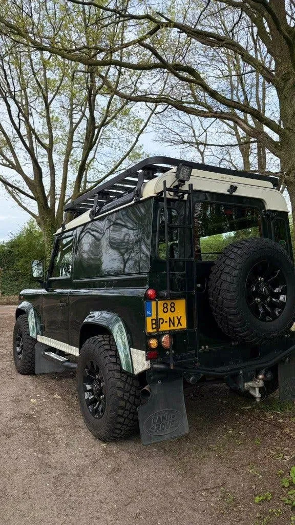 Land Rover Defender 2004 photo 3
