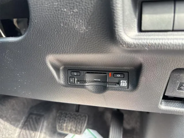 Toyota Sienta 2026 photo 4