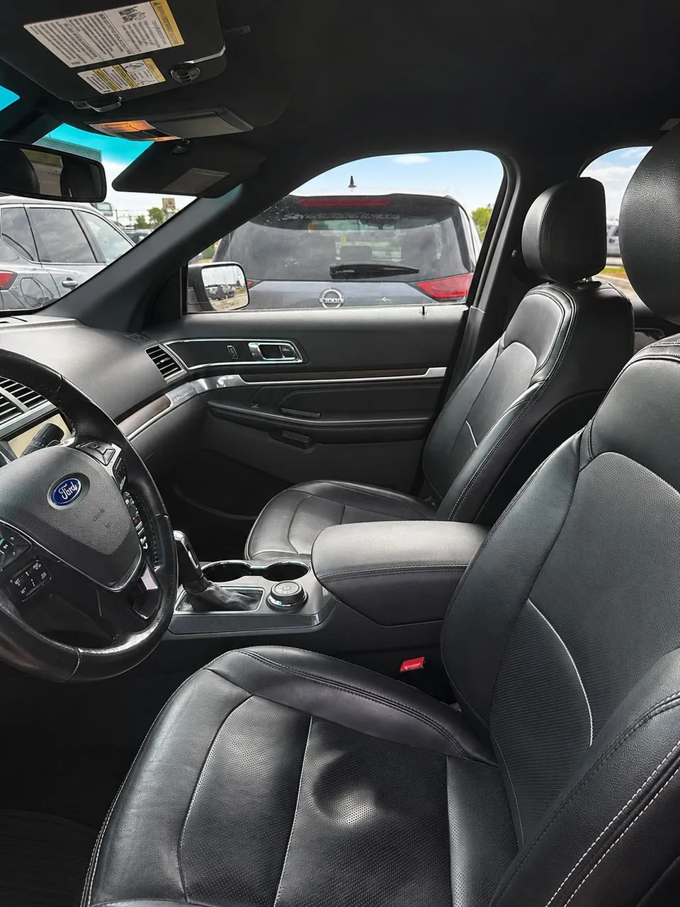 Ford Explorer 2016 photo 3