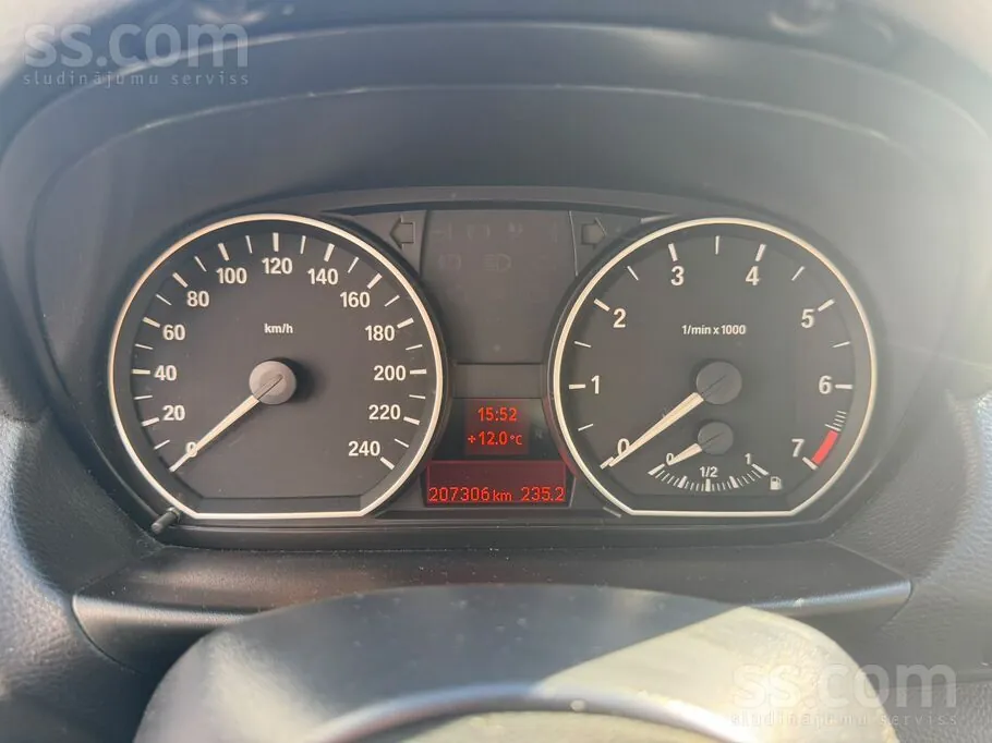 BMW 118I 2010 photo 5