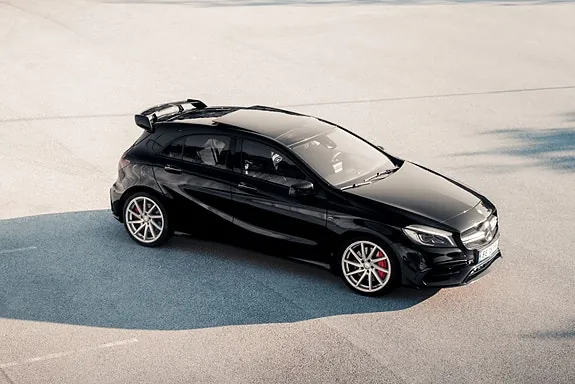 Mercedes-Benz A45 2016 photo 3