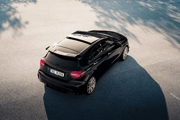 Mercedes-Benz A45 2016 photo 4