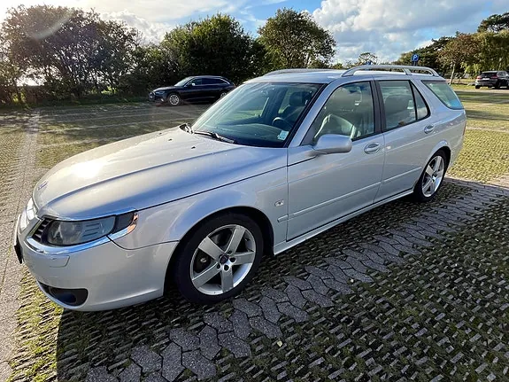Saab 9-5 2009 photo 2