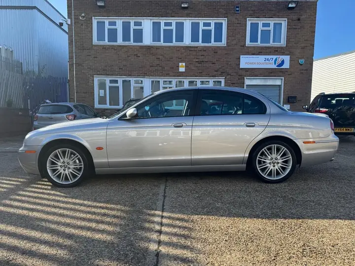 Jaguar S-Type 2005 photo 4