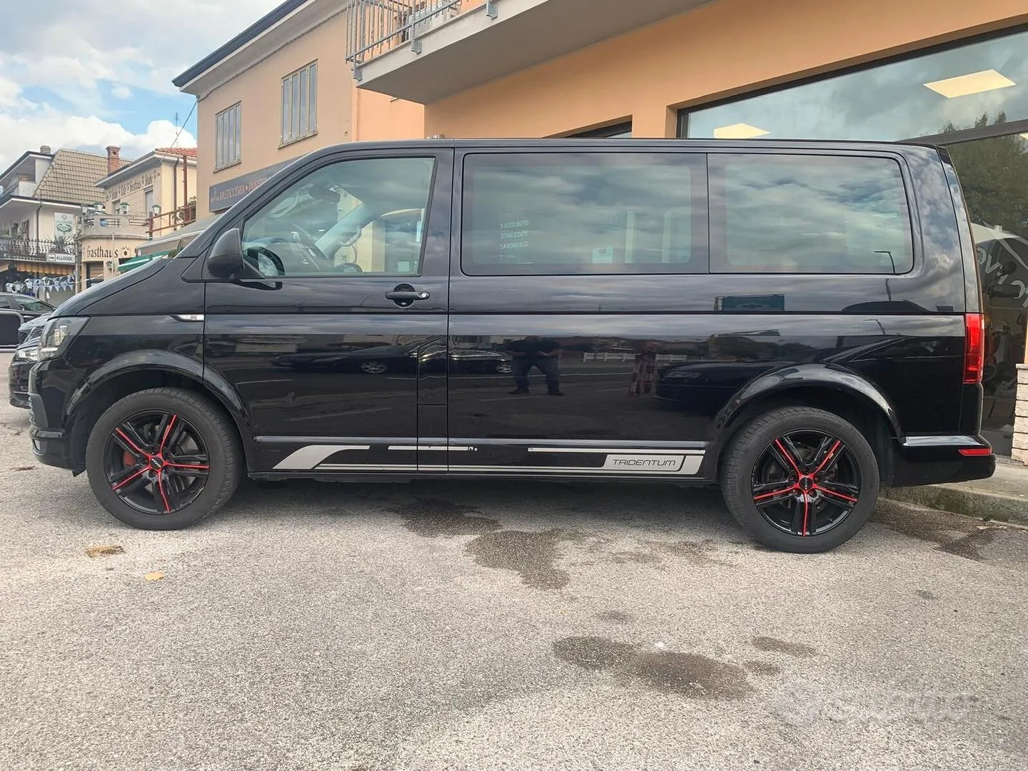 Volkswagen Multivan 2016 photo 2