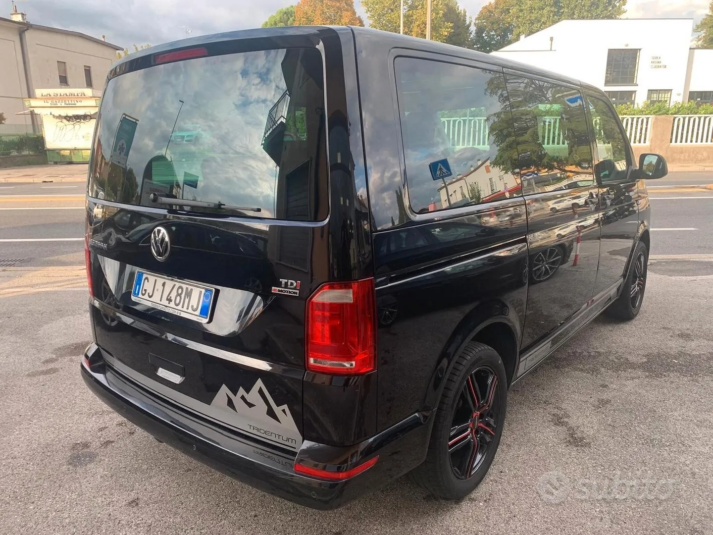 Volkswagen Multivan 2016 photo 5