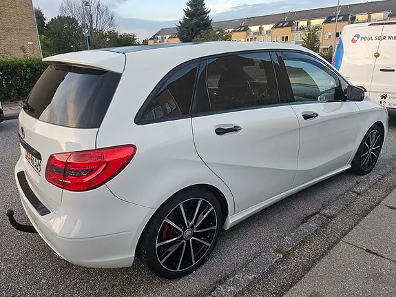 Mercedes-Benz B-Class 2013 photo 5