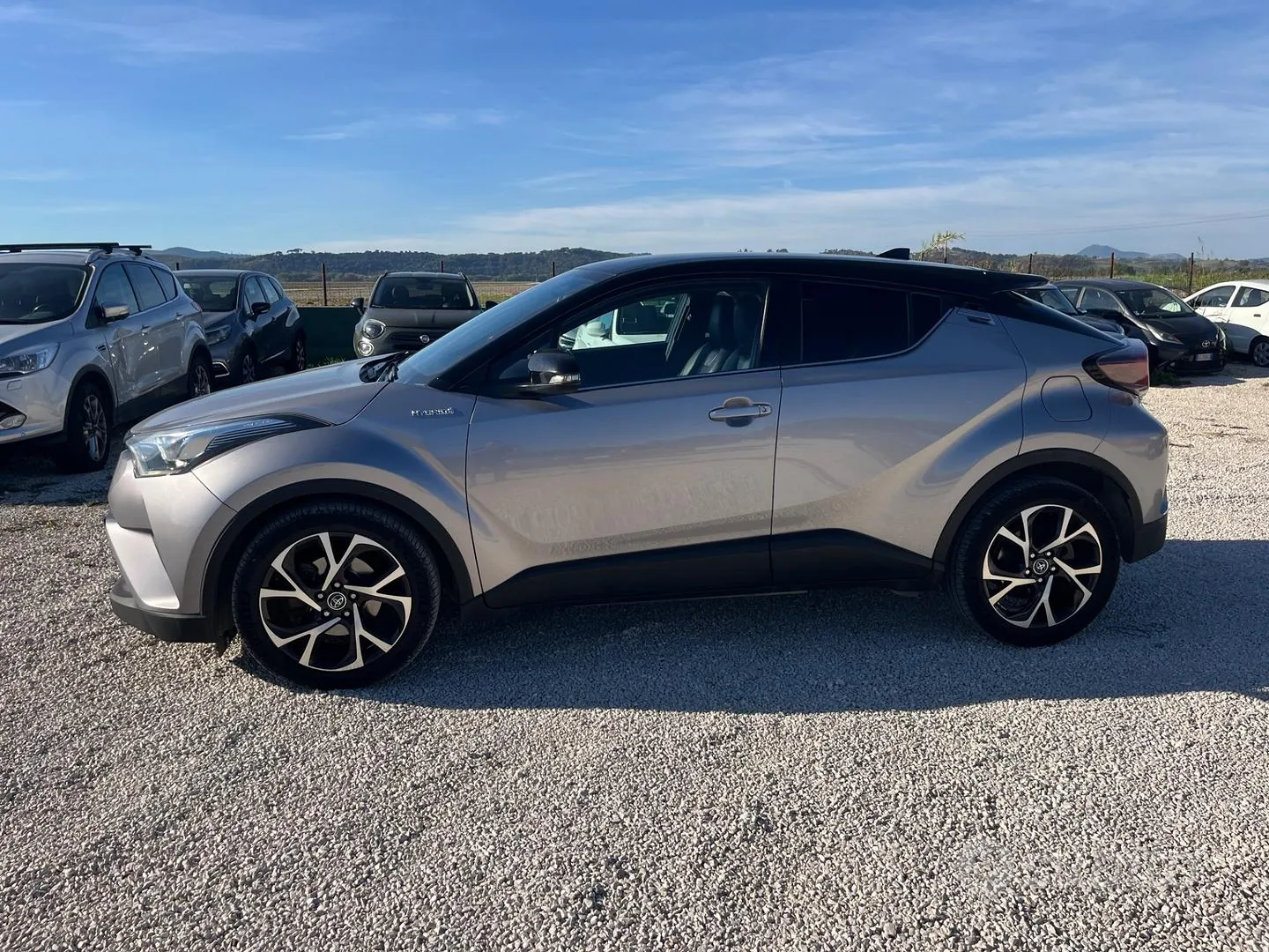 Toyota C-Hr 2016 photo 2