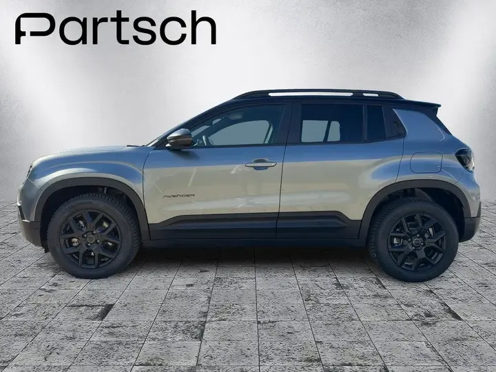 Jeep Avenger photo 3