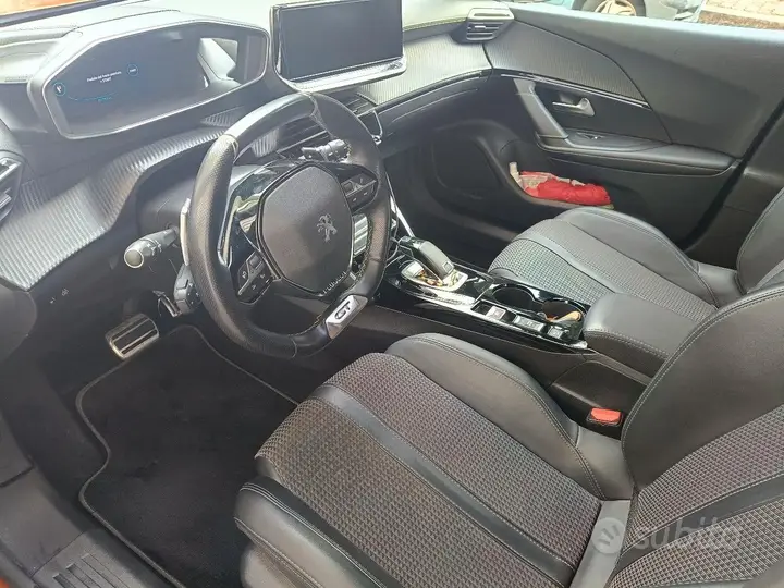 Peugeot 2008 2022 photo 5
