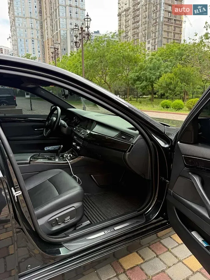 BMW 5 Series 2014 photo 2