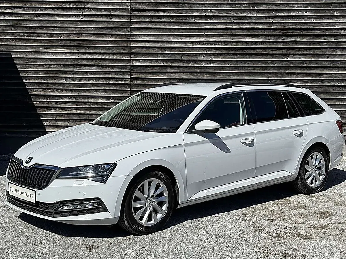 Skoda Superb 2022 photo 3