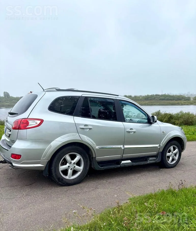 Hyundai Santa Fe 2006 photo 2