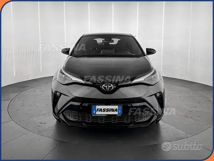 Toyota C-Hr 2021 photo 2