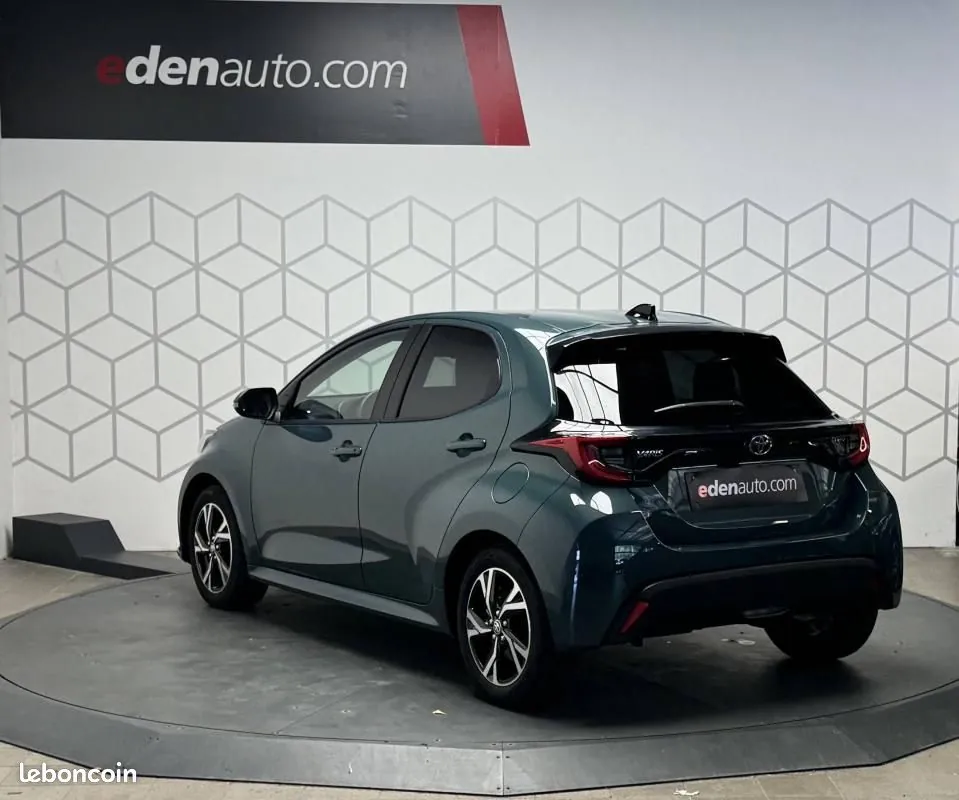 Toyota Yaris 2026 photo 2