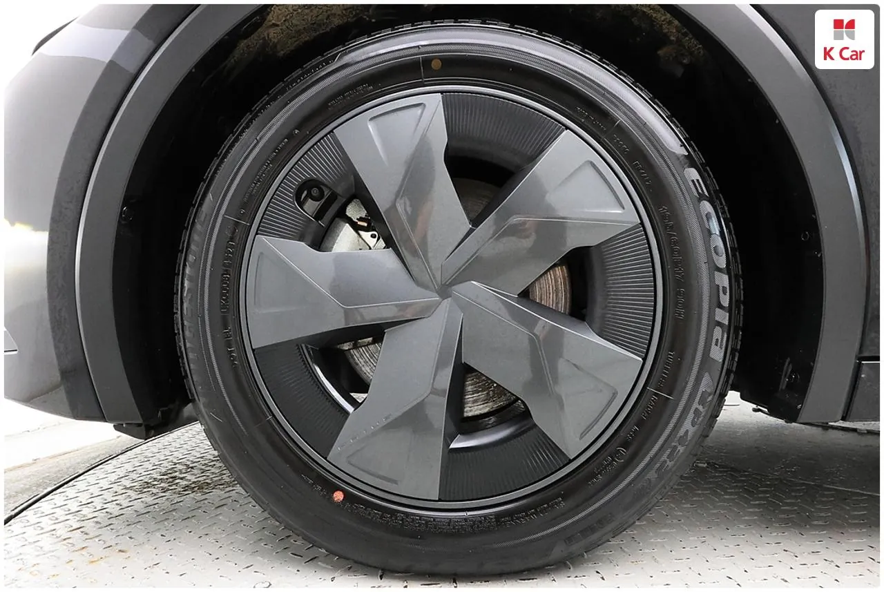 Toyota Prius 2024 photo 5