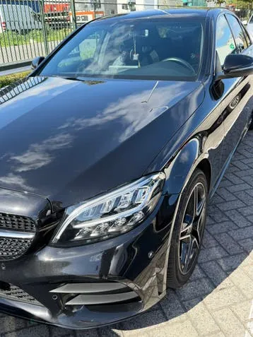 Mercedes-Benz C200