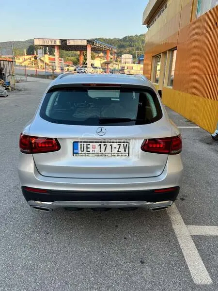 Mercedes-Benz Glc 200 2019 photo 2