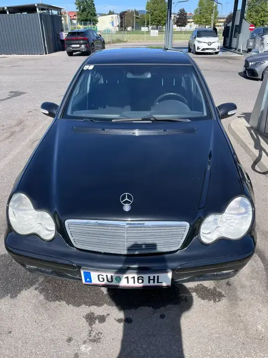 Mercedes-Benz C-Class 2001 photo 2