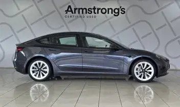 Tesla Model 3 2022 photo 4