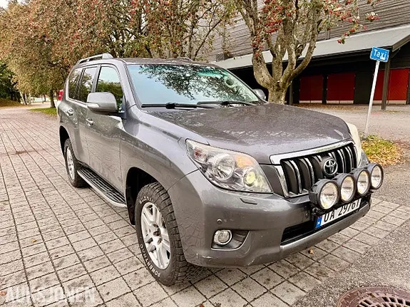 Toyota Land Cruiser 2010 photo 3