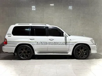 Toyota Land Cruiser 2001 photo 3