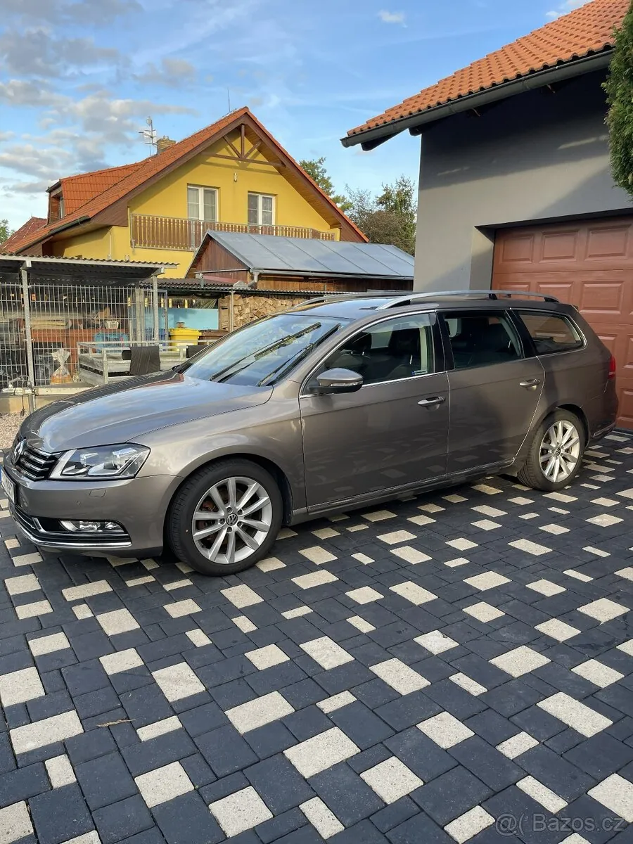 Volkswagen Passat 2012 photo 3