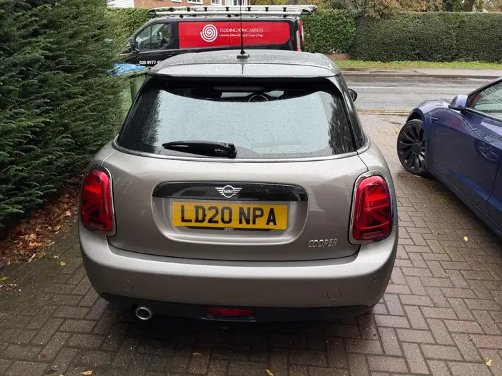 Mini Hatch 2020 photo 2