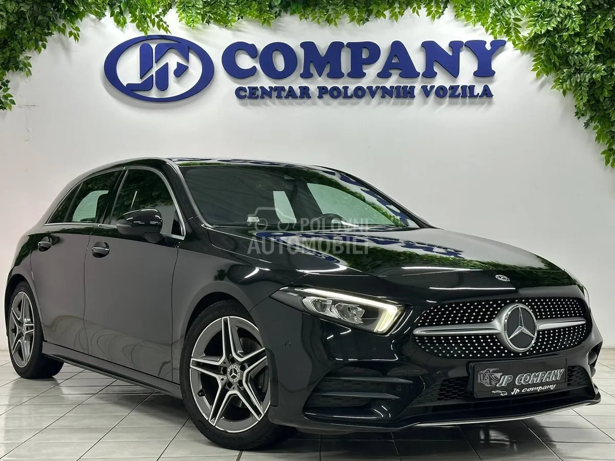 Mercedes-Benz A180 2018 photo 2