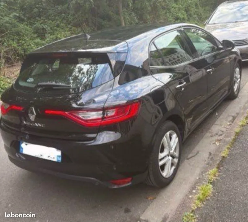 Renault Megane 2016 photo 2