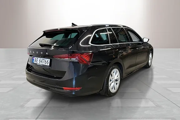 Skoda Octavia 2023 photo 4