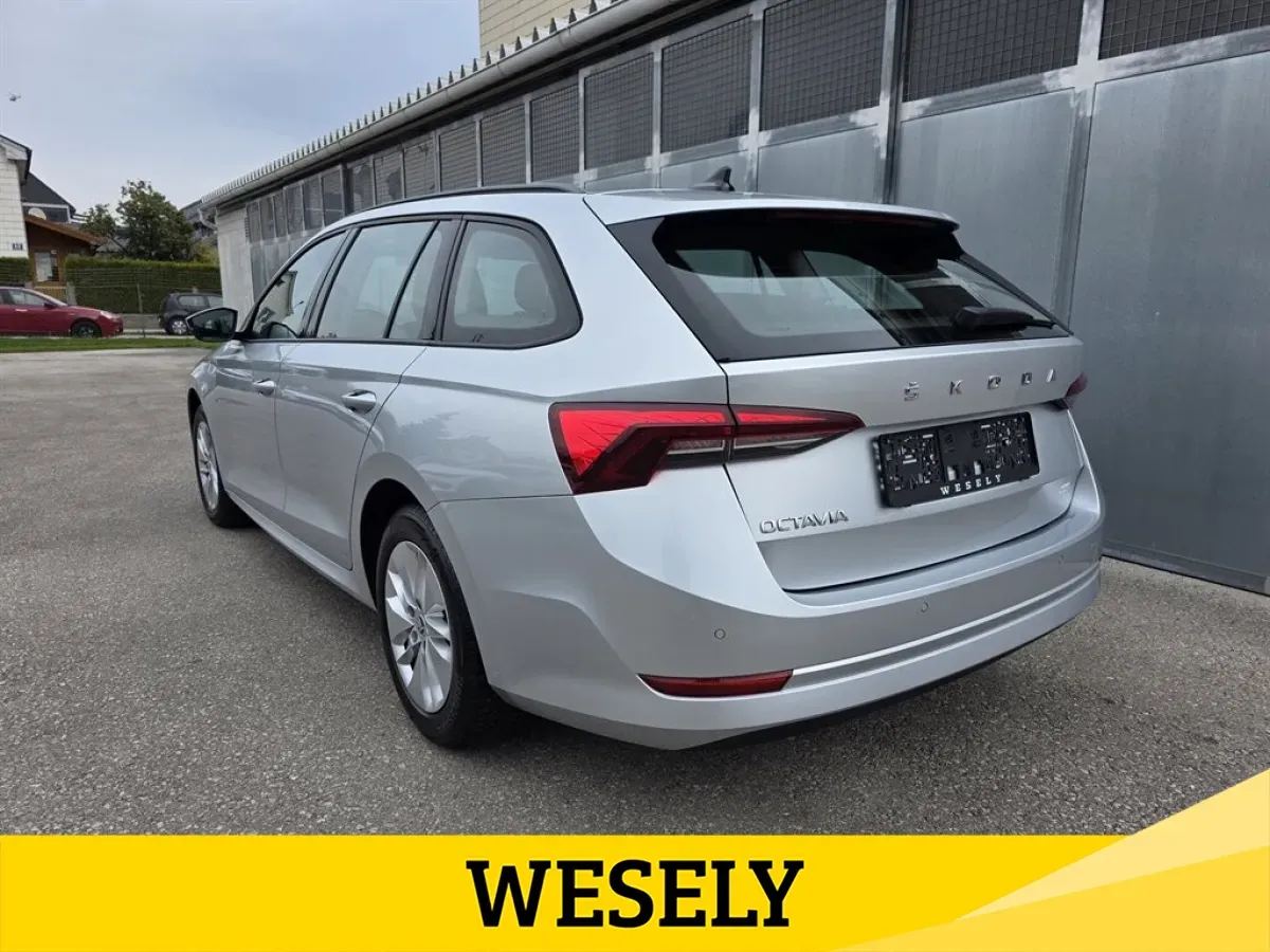 Skoda Octavia 2022 photo 3