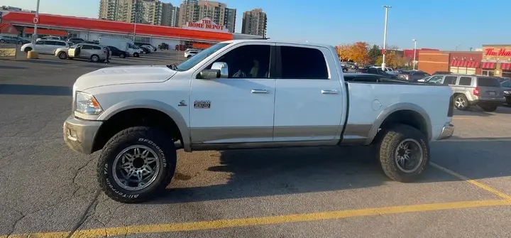 Dodge Ram 2500 2010 photo 2
