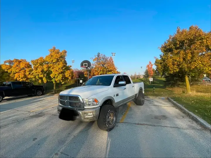 Dodge Ram 2500 2010 photo 3