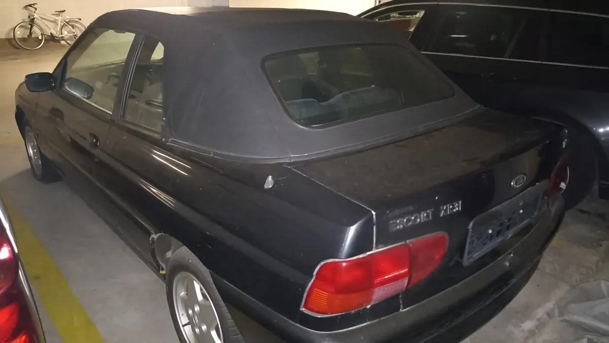 Ford Escort 1995 photo 3
