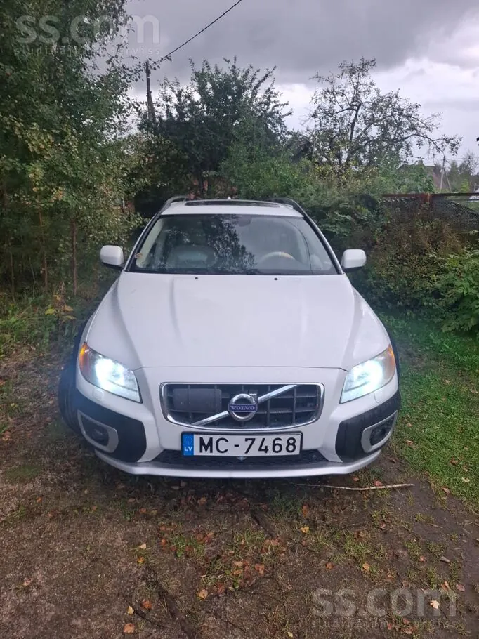 Volvo Xc70 2012 photo 3