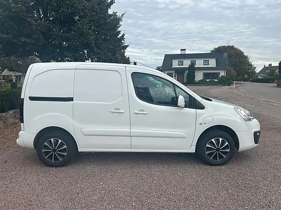 Peugeot Partner Electric 2016 photo 4