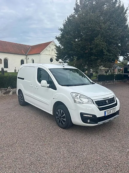 Peugeot Partner Electric 2016 photo 2